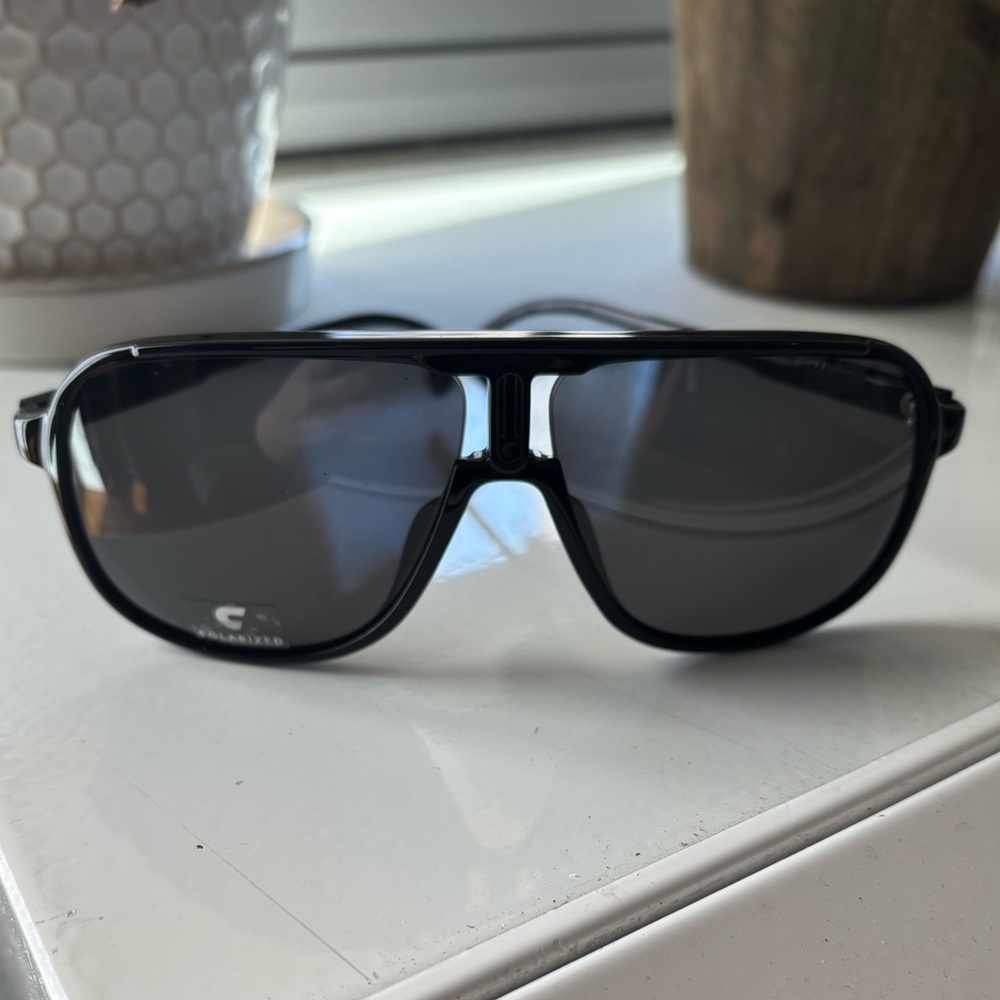 CARRERA Lightweight Unisex Aviator Sunglasses - Polarized - Picture 7 of 7